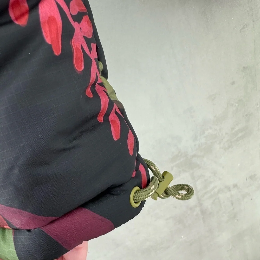 FARM RIO Tropical Rauti Puffer Jacket - Picture 14 of 16